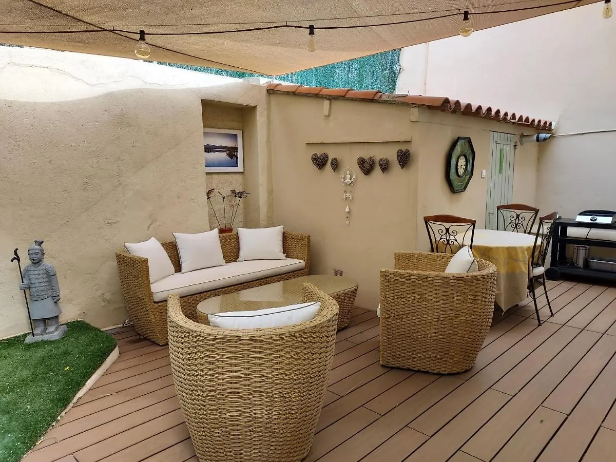 Rez-De-Chaussee Privatif Spacieux 3* D'Une Villa Centre Ville Hyères